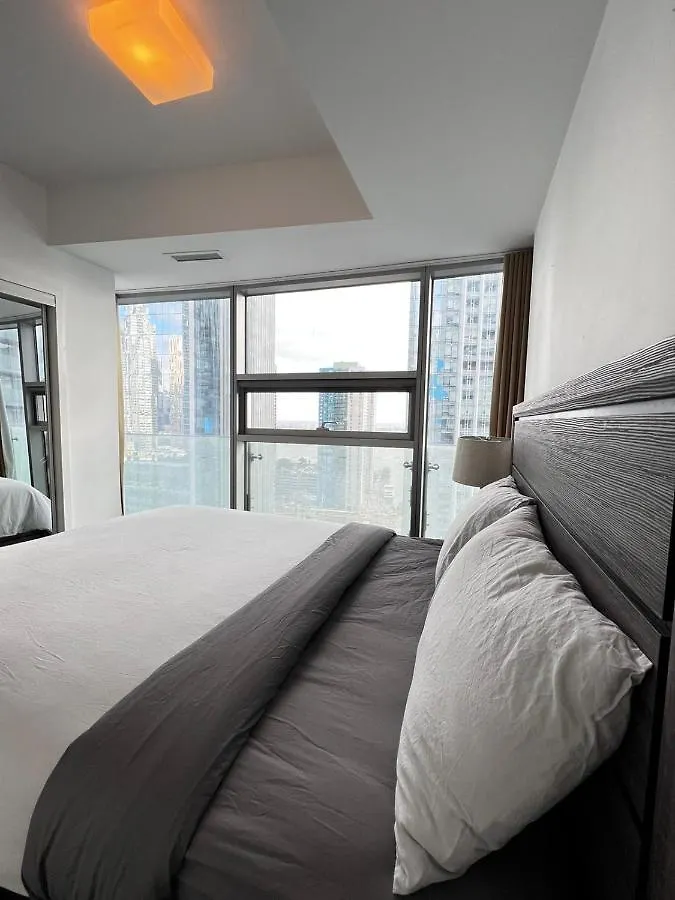 Modern, Spacious And Sleek Condo Toronto Apartment